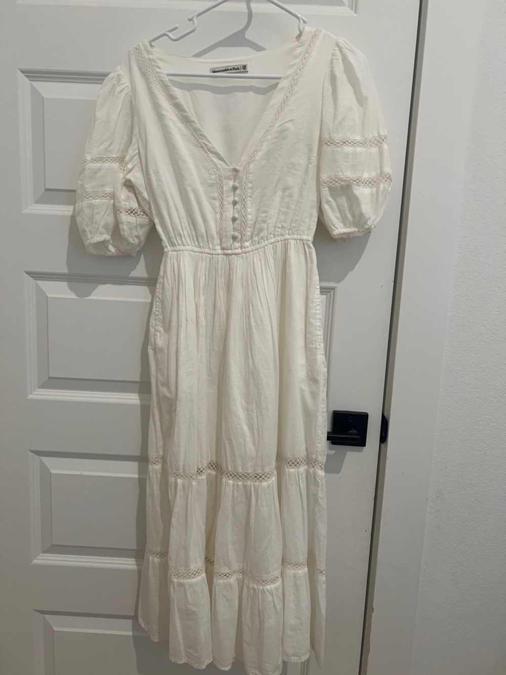 Abercrombie & Fitch White Puff-Sleeve Maxi Dress with Lace Insets